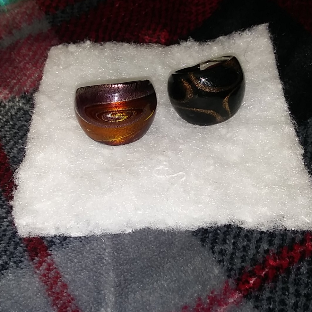 Two rings - Picture 2 of 4